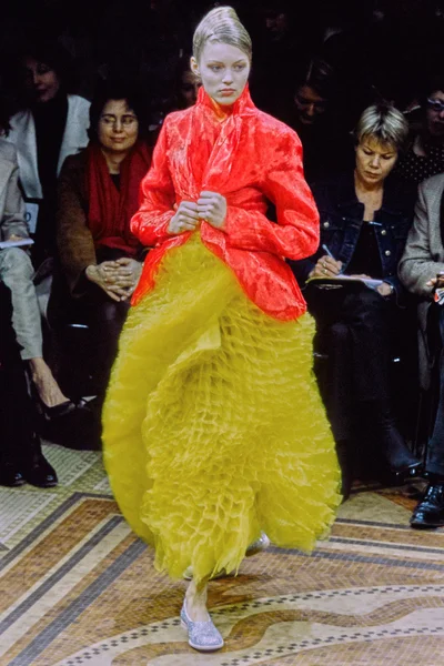 Look 9
